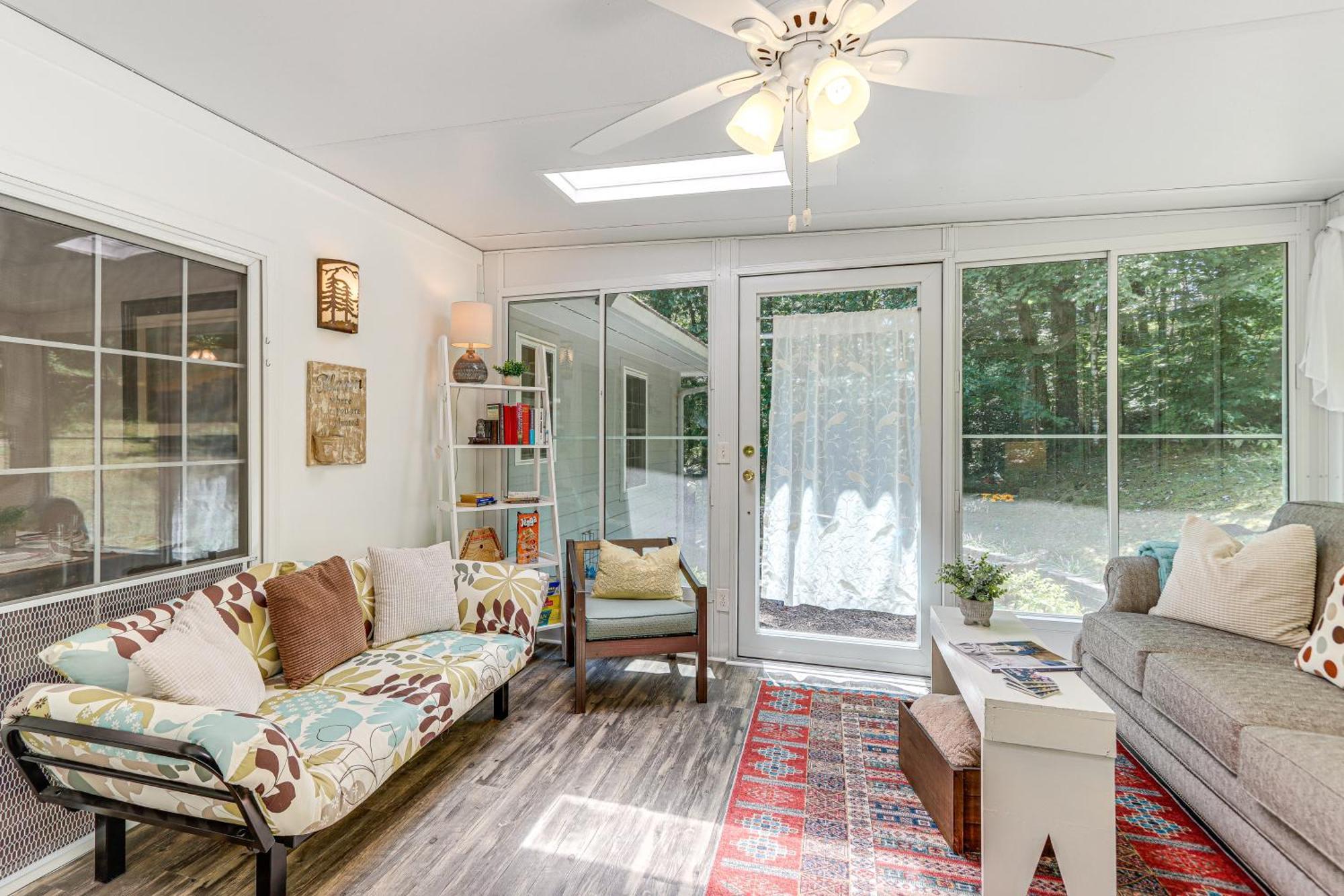 Pet-Friendly Home With Hot Tub In Blue Ridge! Buitenkant foto