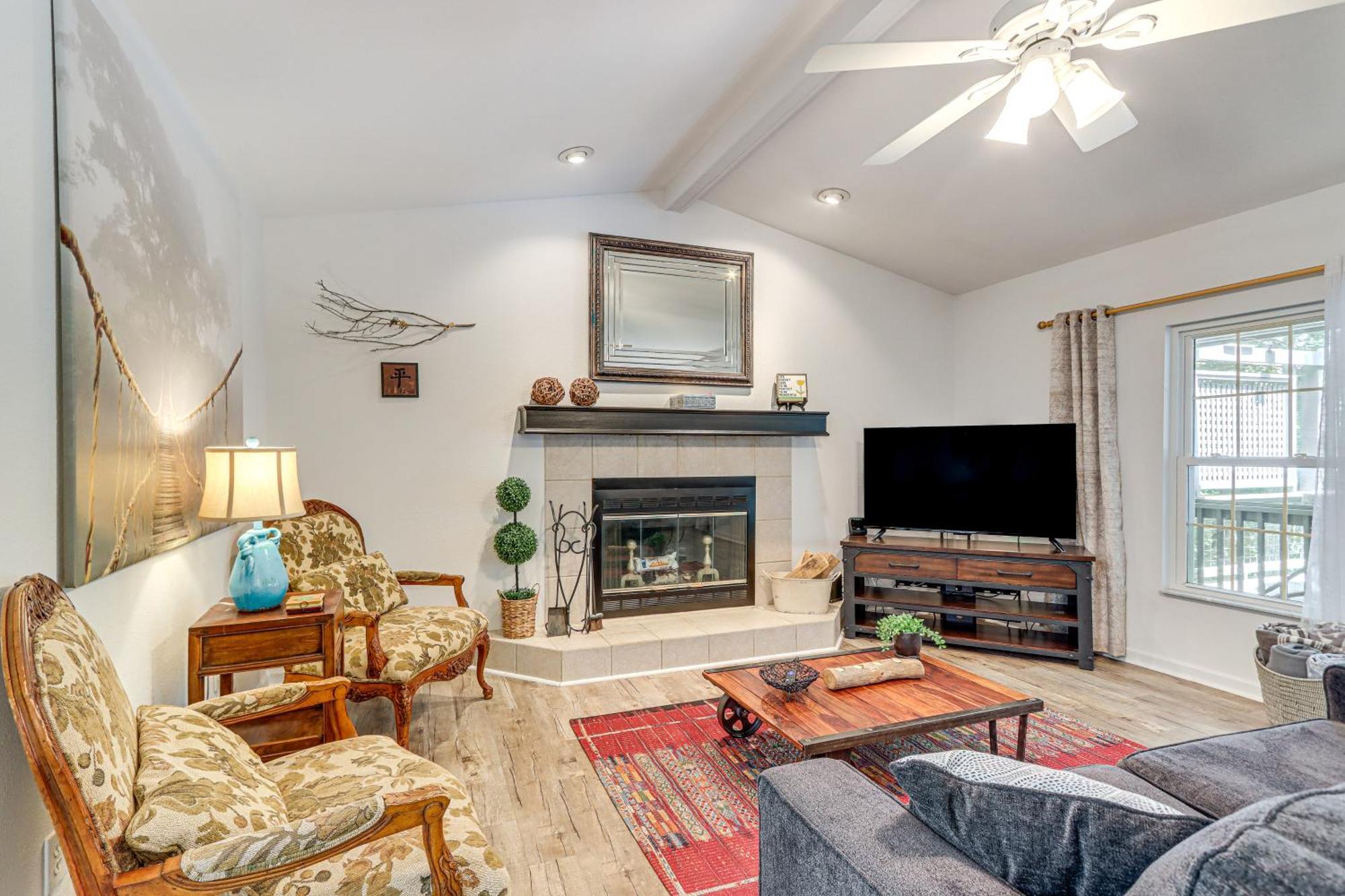 Pet-Friendly Home With Hot Tub In Blue Ridge! Buitenkant foto